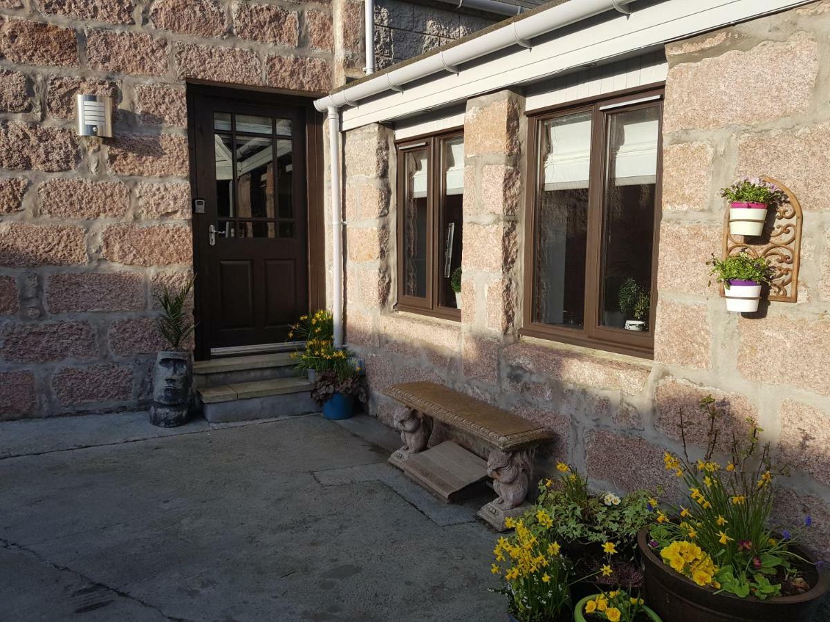 The Smiddy Suite Ellon Exterior photo